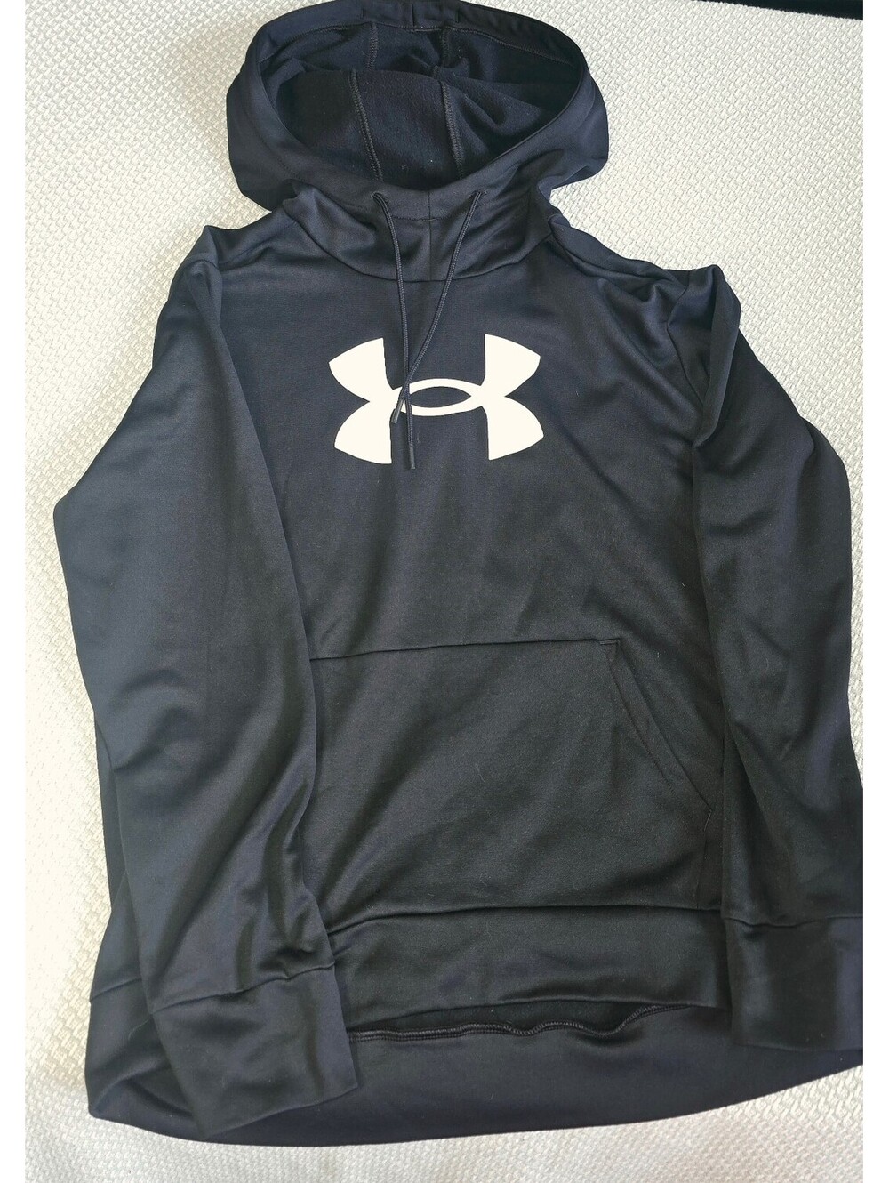 Ladies black under armor hoodie size medium